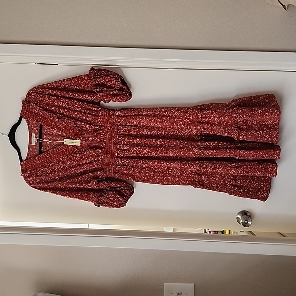Max Studio Floral Midi Dress Fit and Flare Rust Tiered Ruffle Sleeves, Sz L